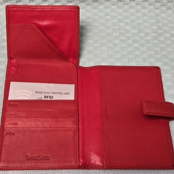 Red Leather Travel Smart Passport Wallet - Picture 3 of 4